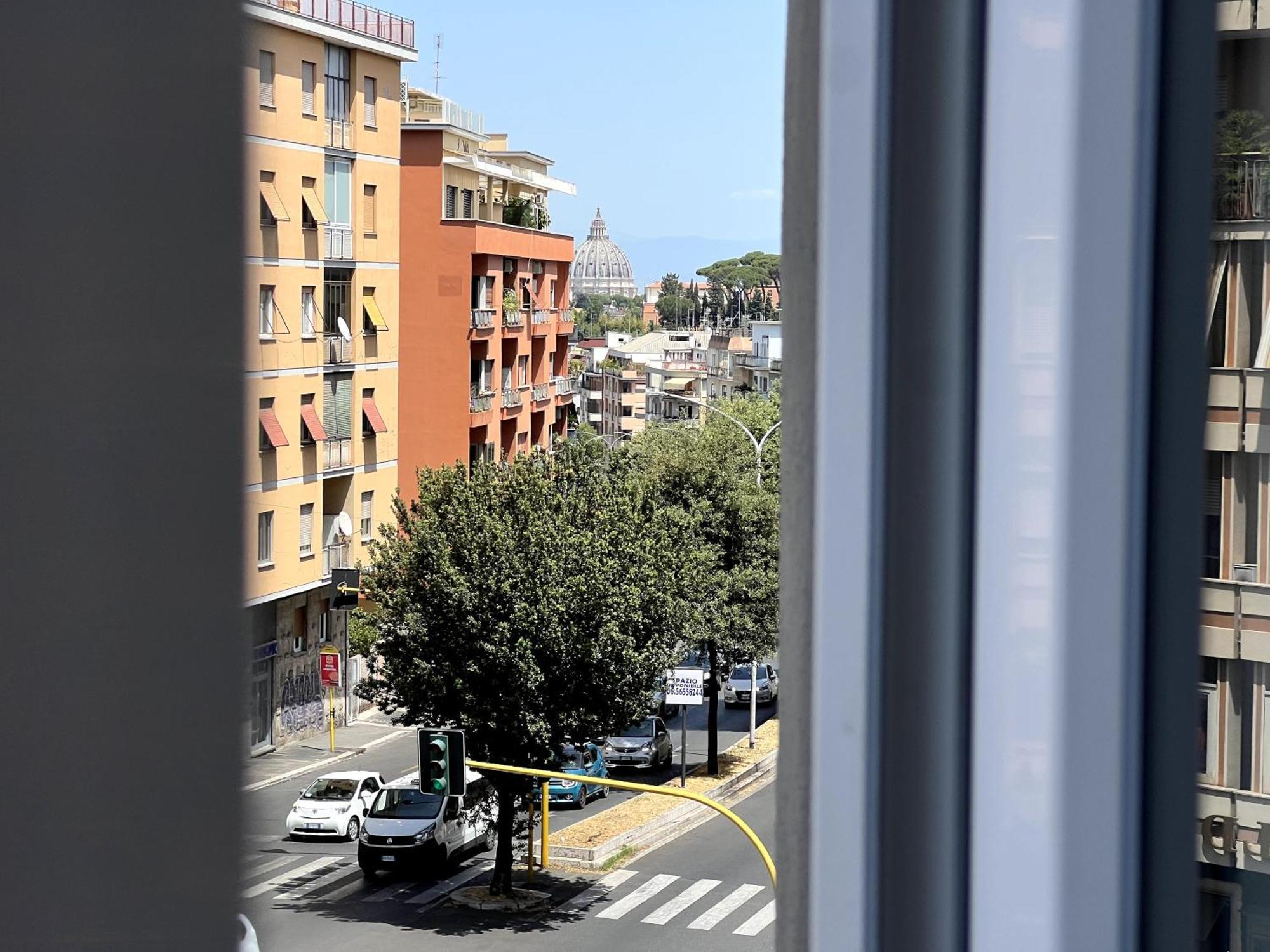 Near Vatican, Irnerio 47 Guest House Рим Екстериор снимка
