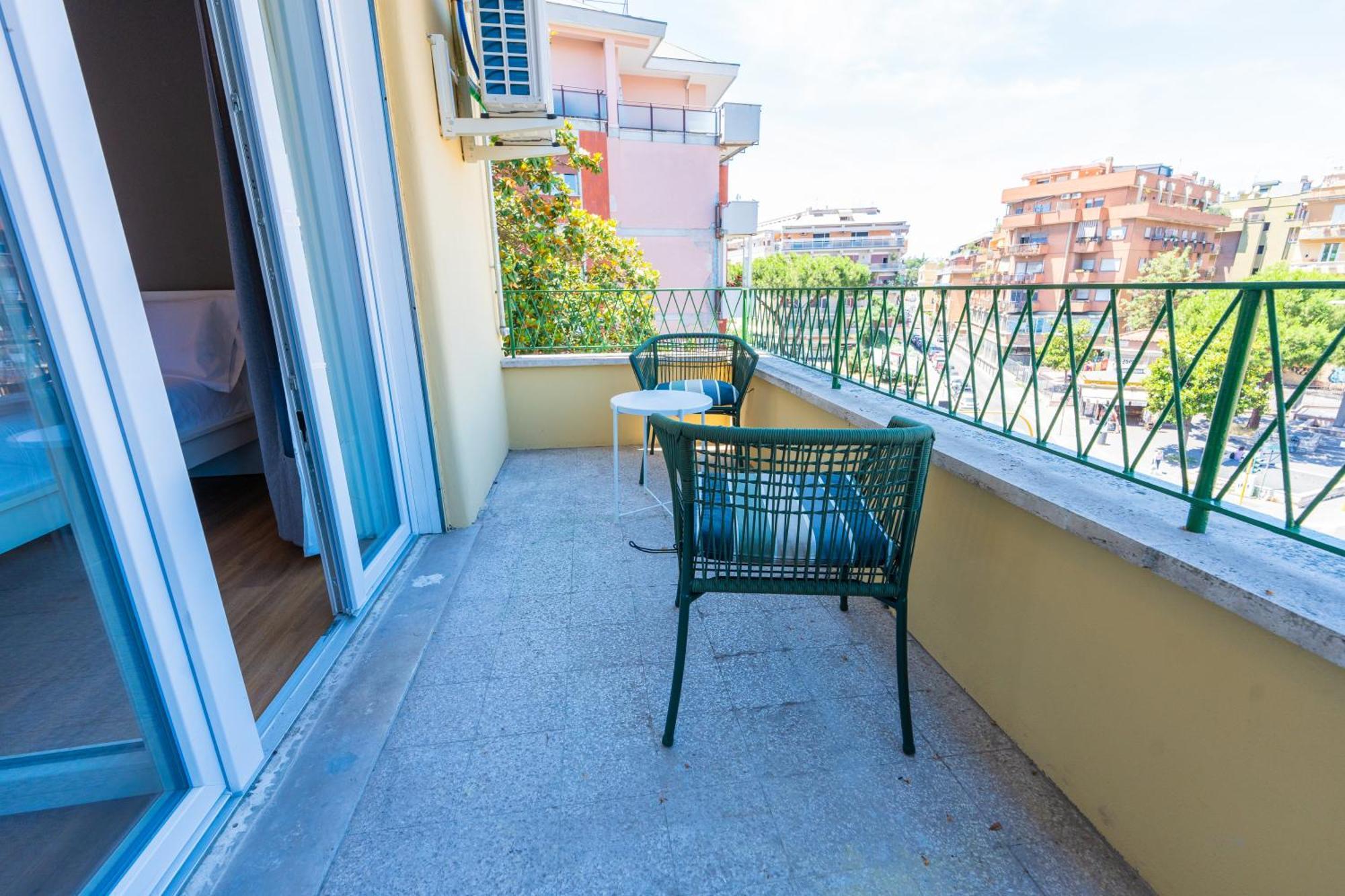 Near Vatican, Irnerio 47 Guest House Рим Екстериор снимка