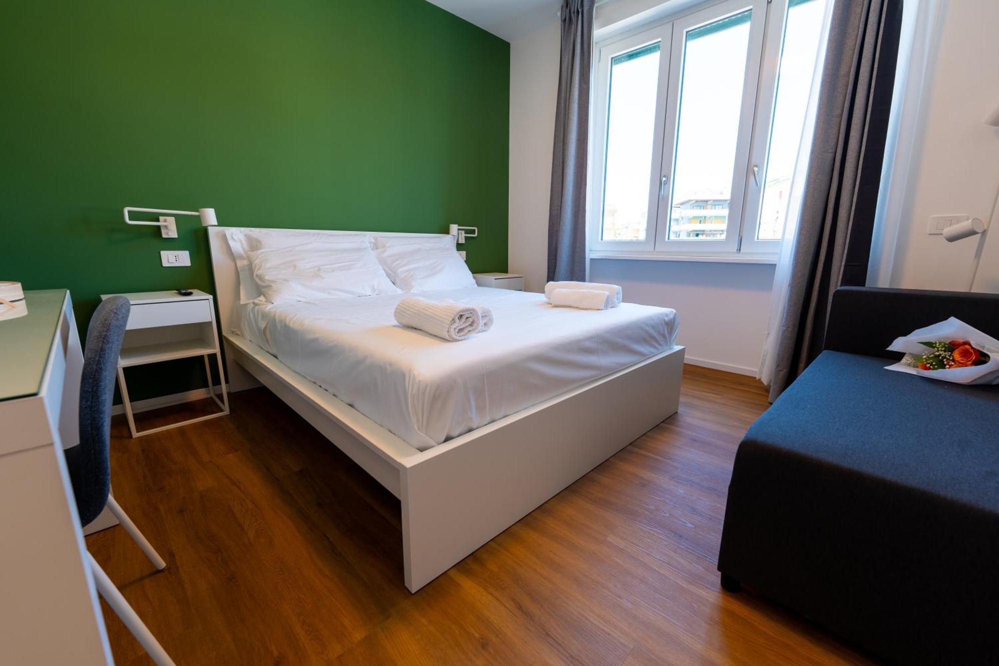 Near Vatican, Irnerio 47 Guest House Рим Стая снимка